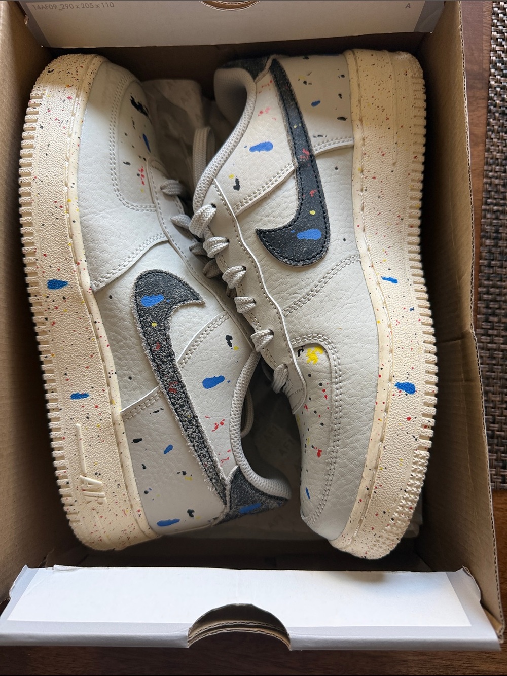 Nike Kids Off-White Paint-Splatter Sneakers with Black Swoosh